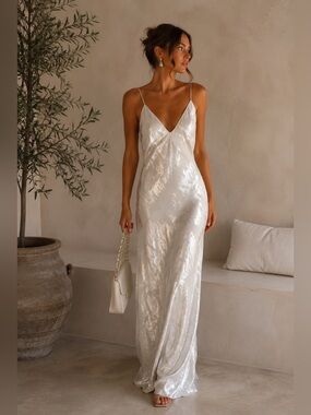 a line wedding dress satin Classic Long Ivory A-line Straps Satin Sleeveless Backless Wedding Dress With Slit main image 1